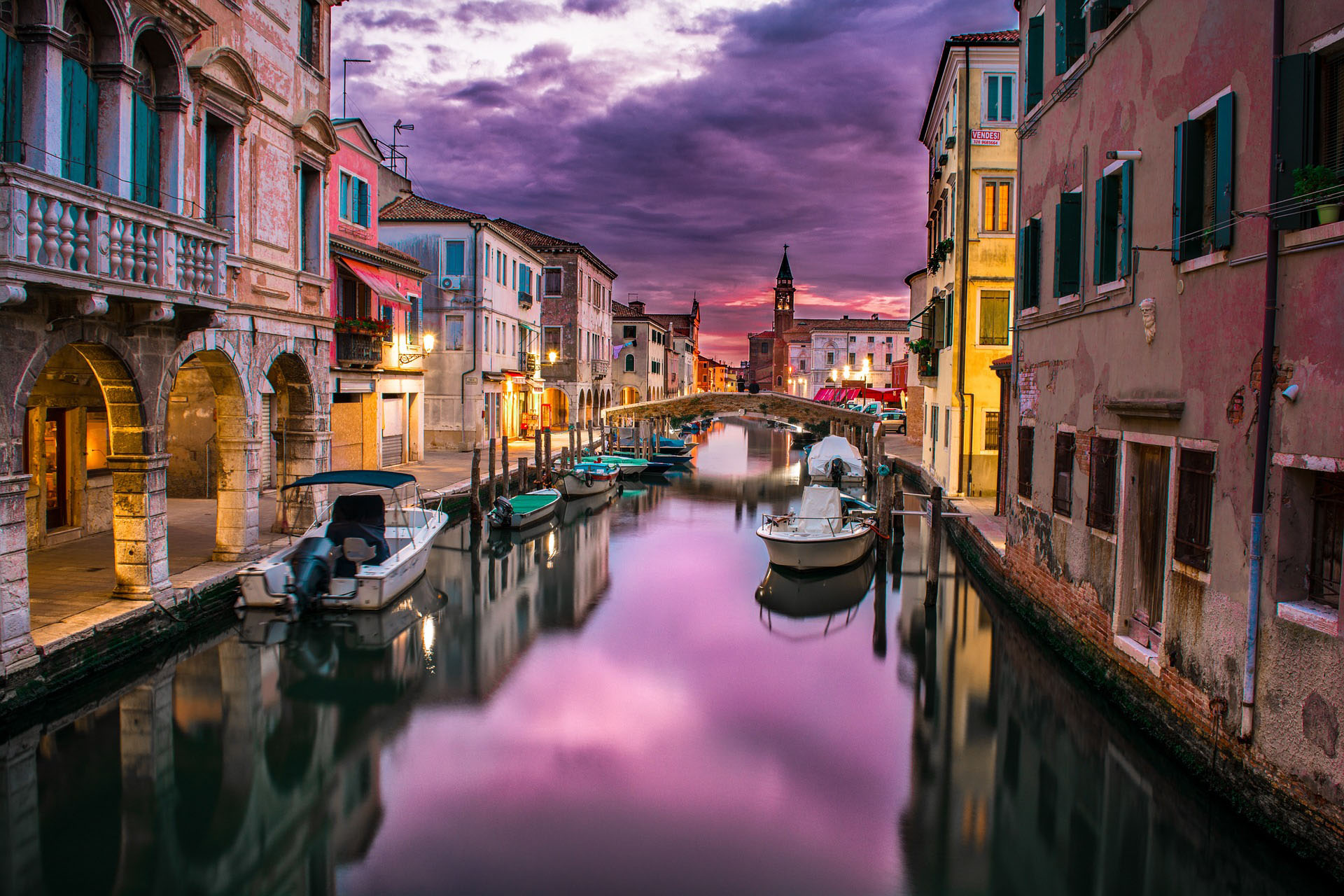 Venice beautiful city of love – Romantic multi-colored architecture