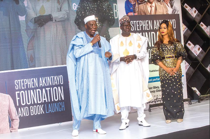 GTEXT HOMES’ DR STEPHEN AKINTAYO PRESENTS CARS TO STAFF, LAUNCHES FOUNDATION AND BOOK ON BIRTHDAY